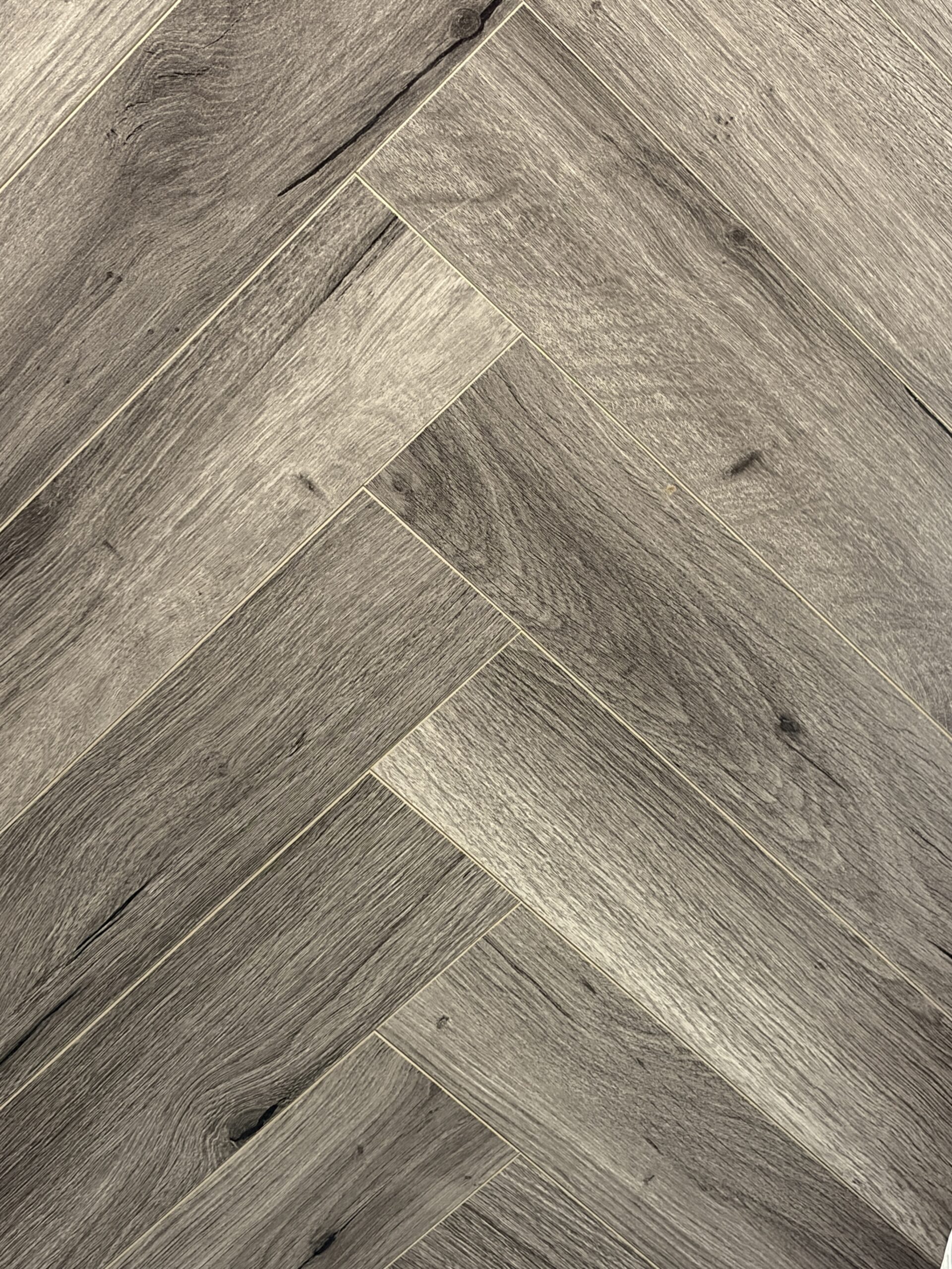 Heritage Herringbone 12mm Laminate Flooring - Image 9