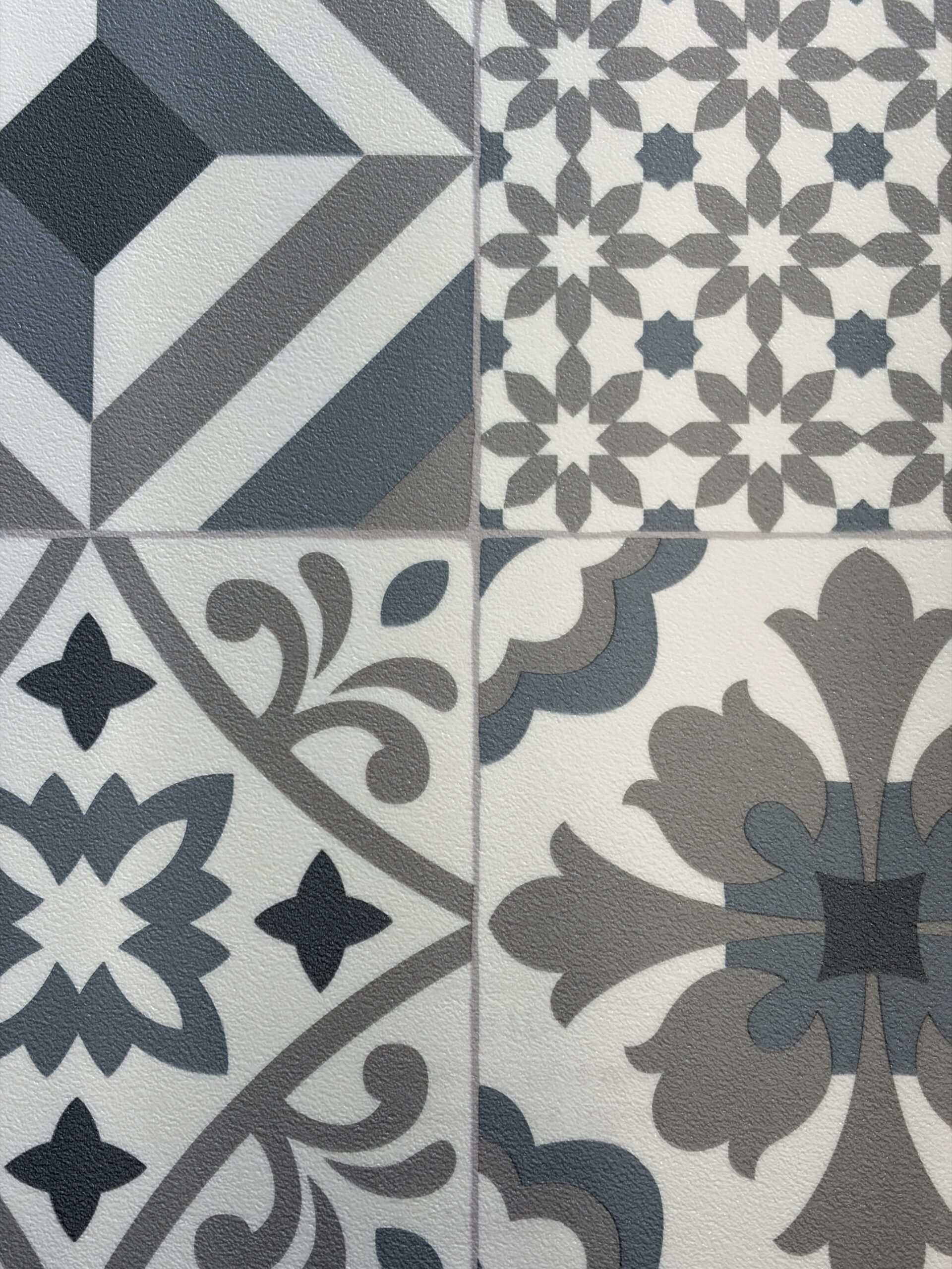 Quaker Vinyl Flooring - Image 15